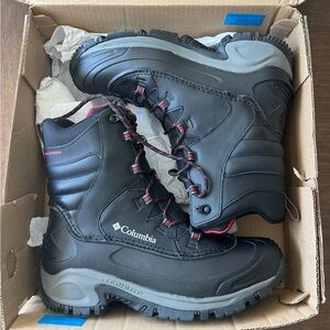 COLUMBIA HEAVY BOOTS